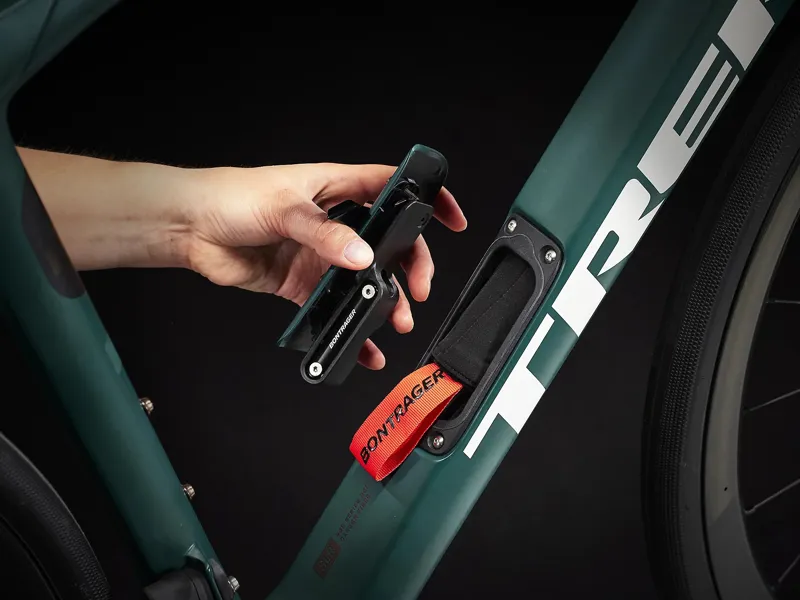 Trek Domane SLR 9 E tap Gen 4 Road Bike 2023 Juniper-4