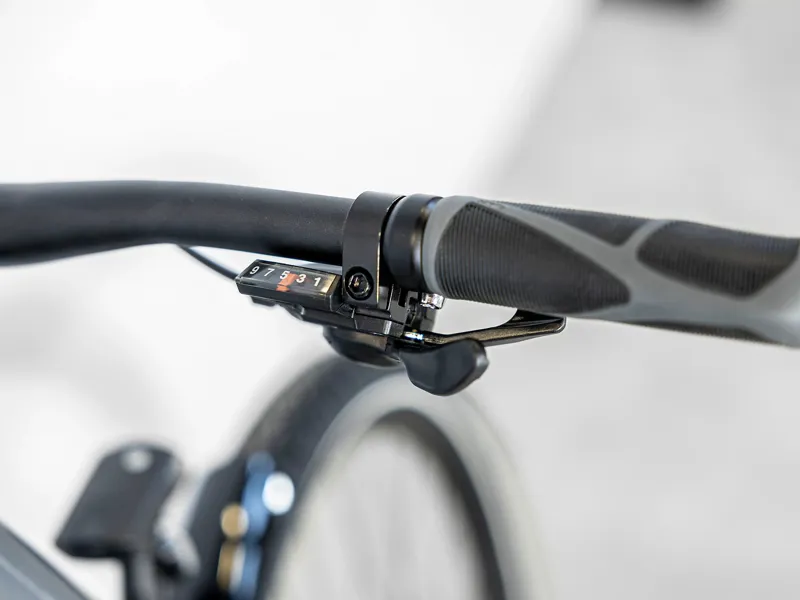 Trek Dual Sport 2 Equipped Hybrid Bike 2023 Juniper-2