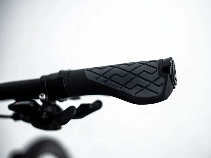 Trek Dual Sport 3 Equipped Hybrid Bike 2022 Matte Trek Black-3