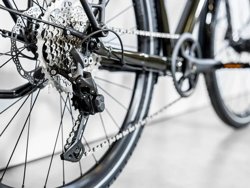 Trek Dual Sport 3 Equipped Hybrid Bike Black Olive-2