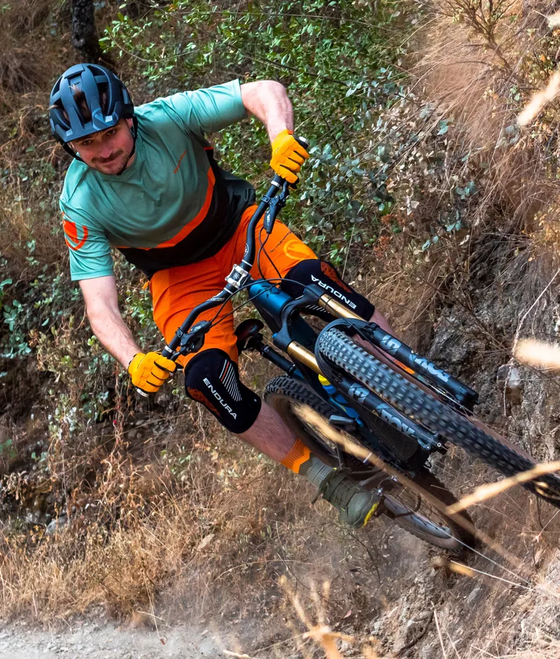 Endura MT500 D3O Open Knee Pad Black-5