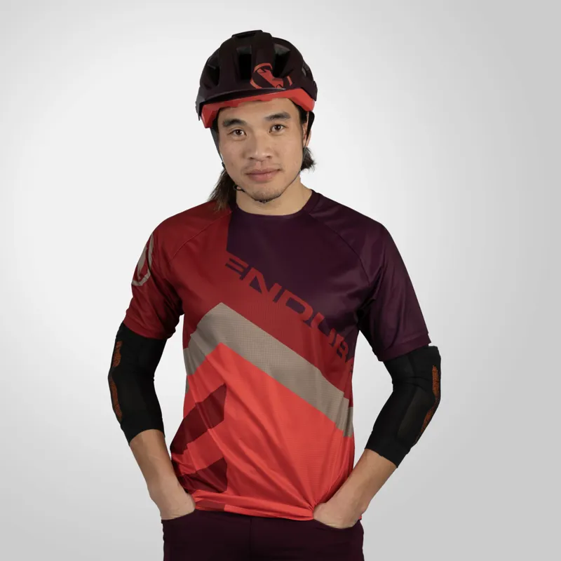 Endura MT500 D3O Ghost Elbow Pad Black-3