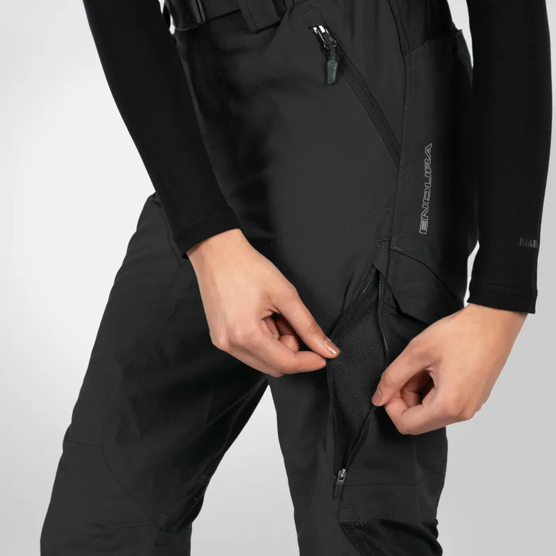 Endura Hummvee Women's 3/4 Short with Liner Black-4