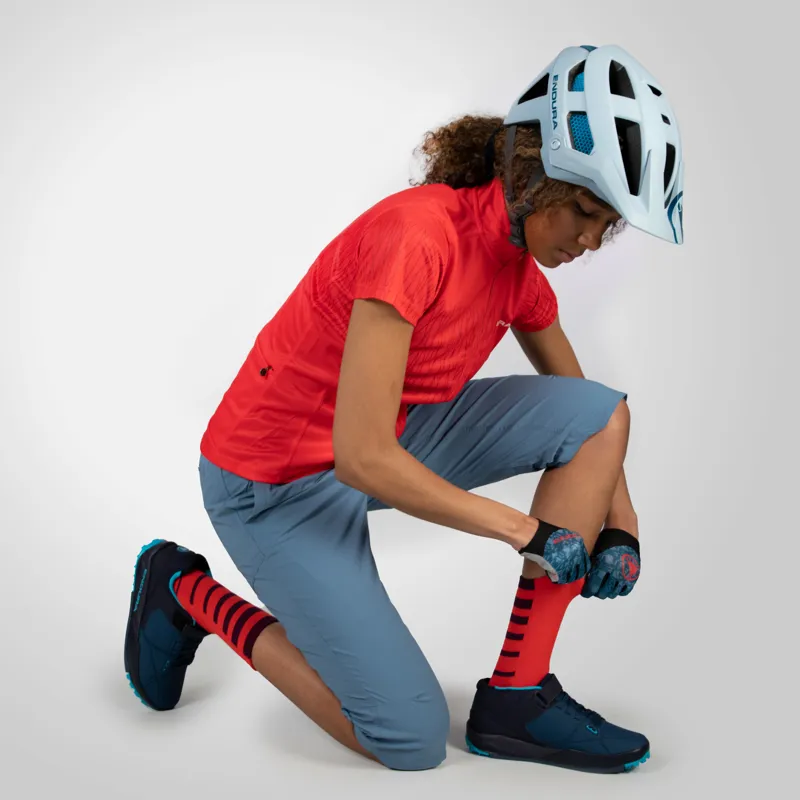 Endura Hummvee Lite 3/4 Womens Shorts Slate Blue-5