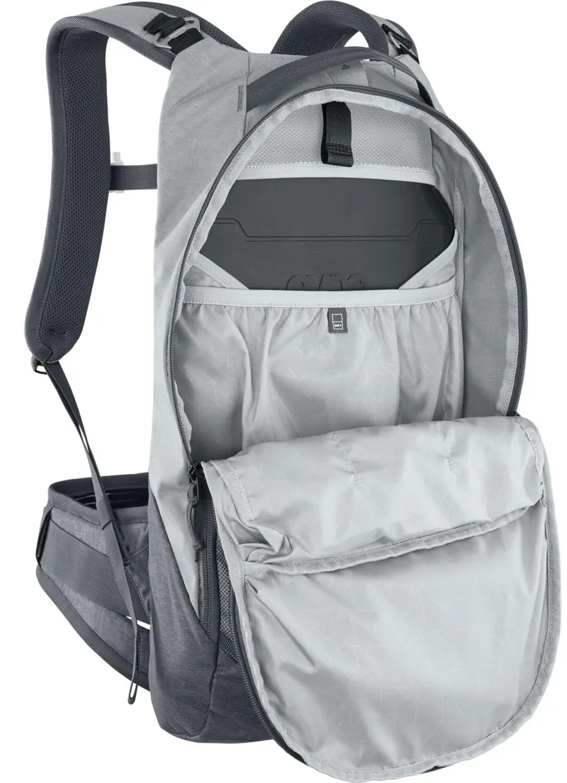 Evoc Trail Pro Protector Backpack 10L Stone/Carbon Grey-3