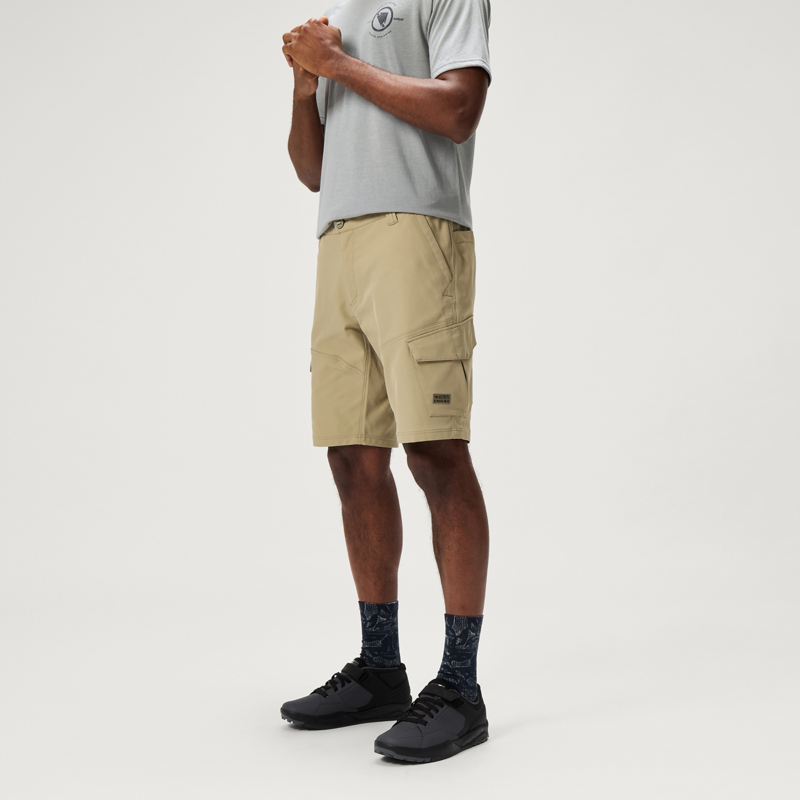 Endura Loop Cargo Short with Liner Mushroom-1
