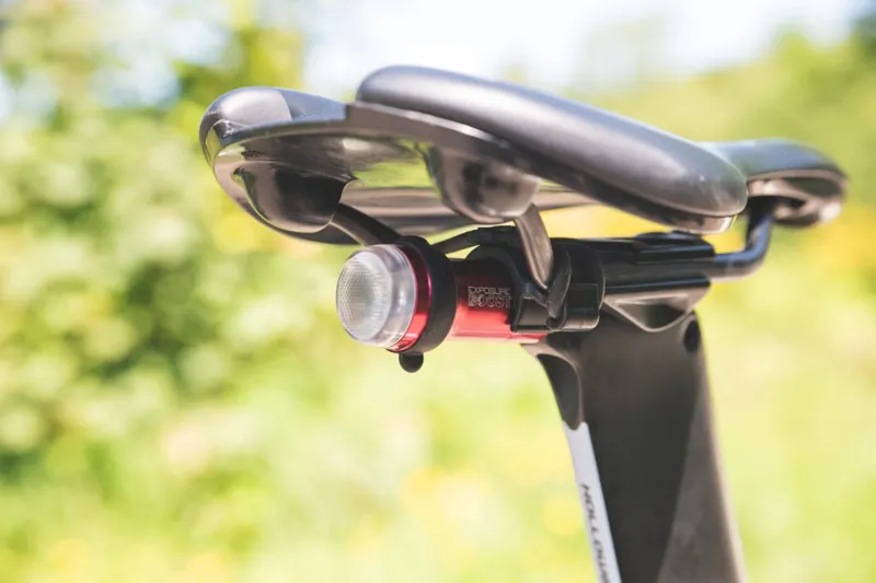 Exposure Boost R Saddle Rail Bracket-1