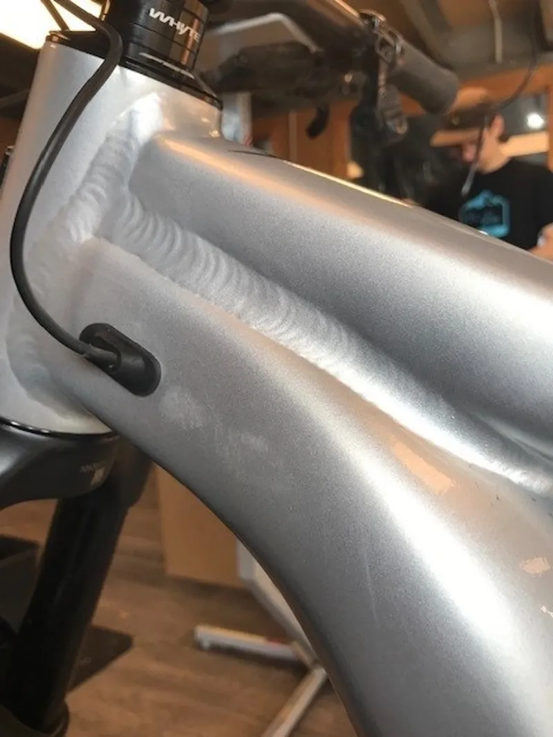 EX DEMO Whyte E-160 RS 29er Large Electric Bike 2024 Gloss Silver/Matt Black-5