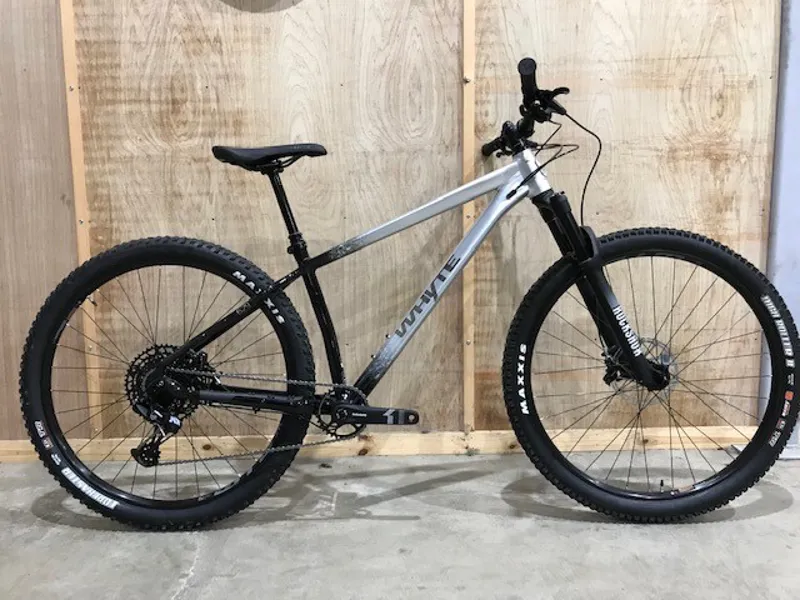 EX DEMO Whyte 629 Medium Mountain Bike 2024 Gloss Silver/Gloss Black