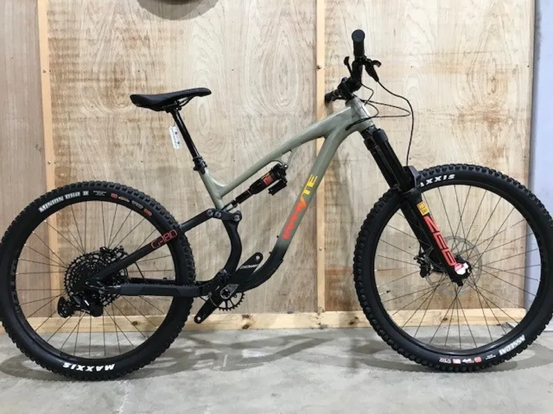 EX DISPLAY Whyte G-180 S Mx Large Mountain Bike 2024 Olive/Black