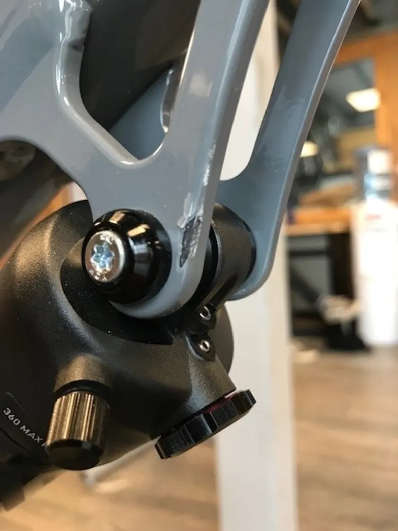 EX DEMO Whyte E-160 S 29er Large Electric Bike 2024 Gloss Grey/Matt Black-4