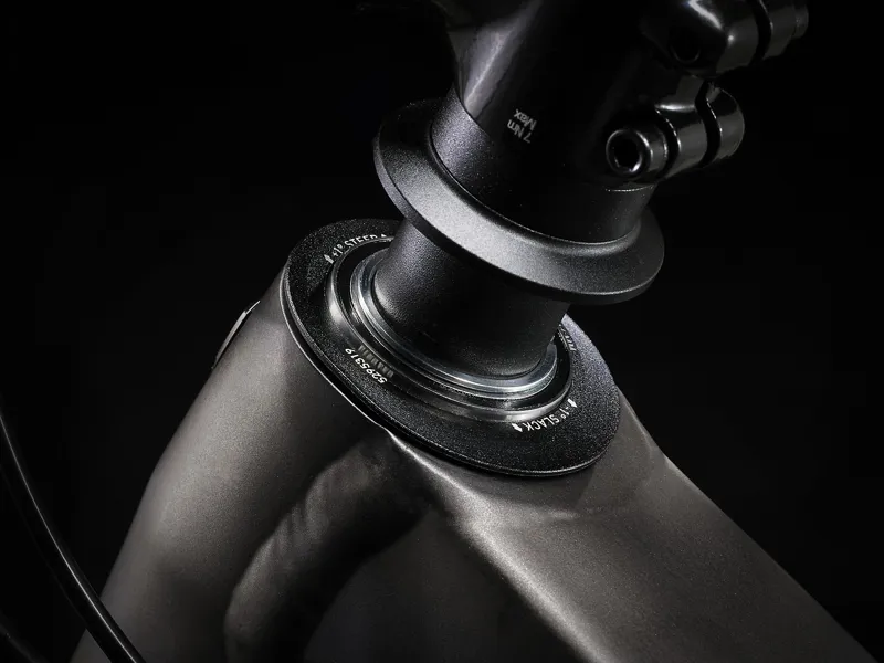 Trek Fuel Ex 9.9 XTR Gen 6 Mountain Bike 2024 Deep Smoke-9