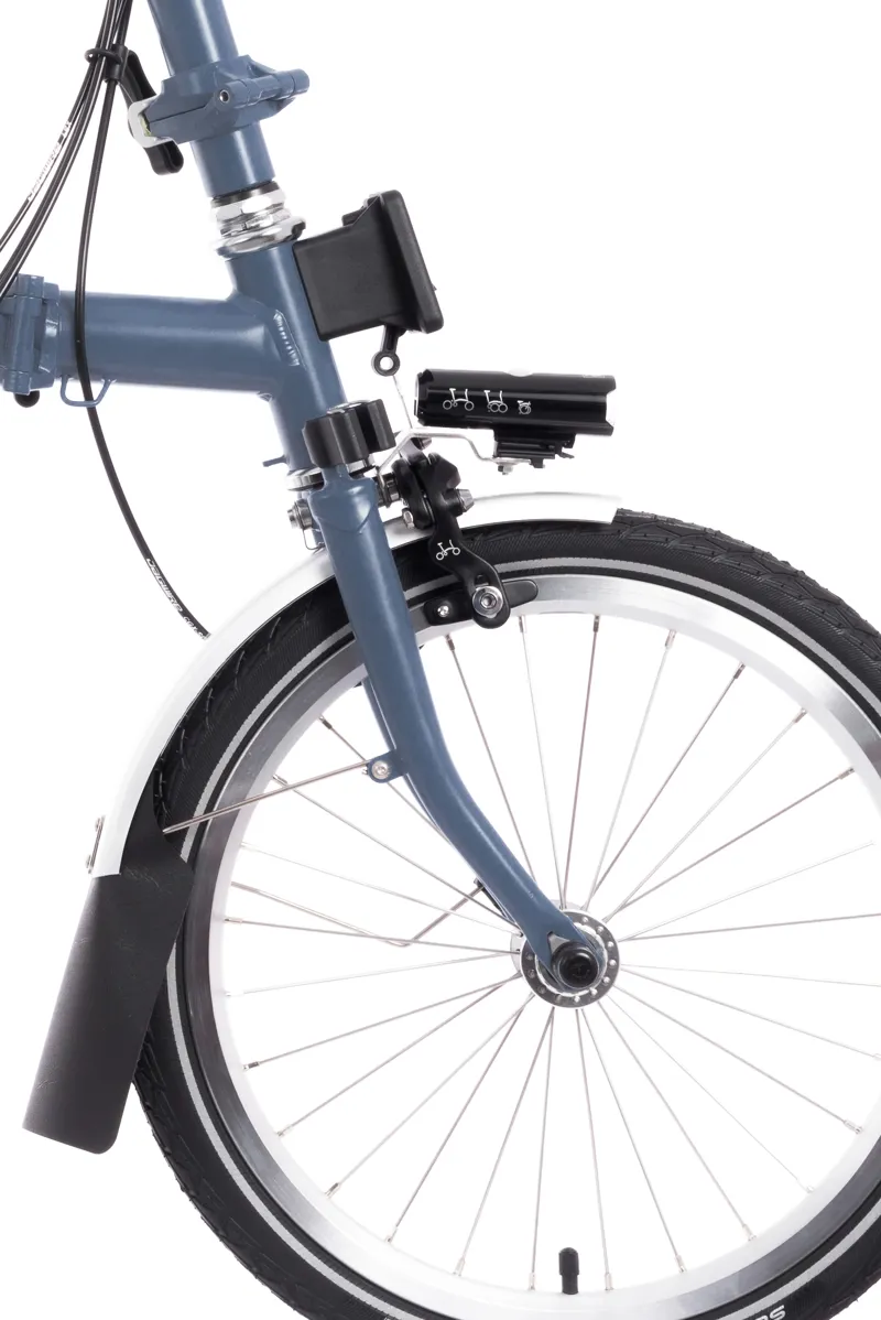 Brompton C-Line Explore Mid Bar Folding Bike 2022 Cloud Blue-6