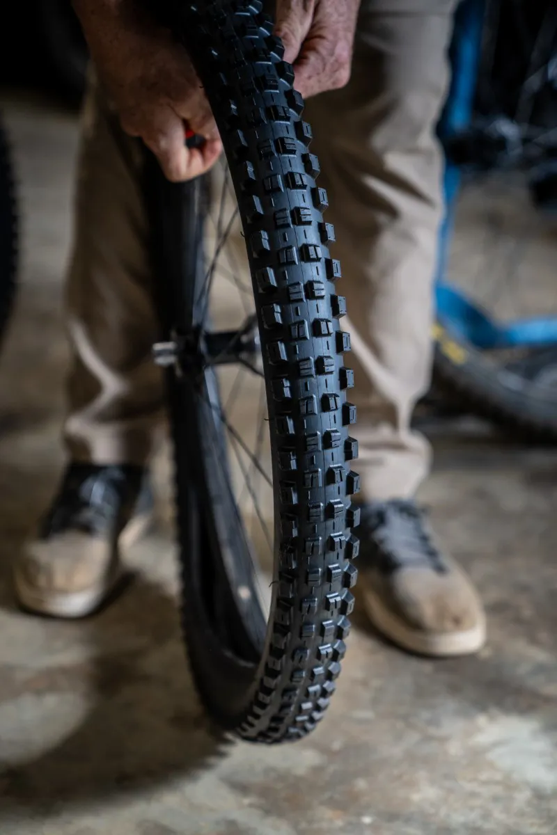 Maxxis High Roller III DH MaxxGrip 27.5x2.40 WT Folding Tyre Black-8