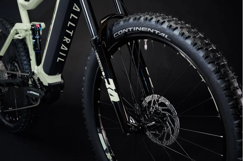 Haibike AllTrail 4 27.5 Electric Mountain Bike 2024 Gloss Honeydew-8