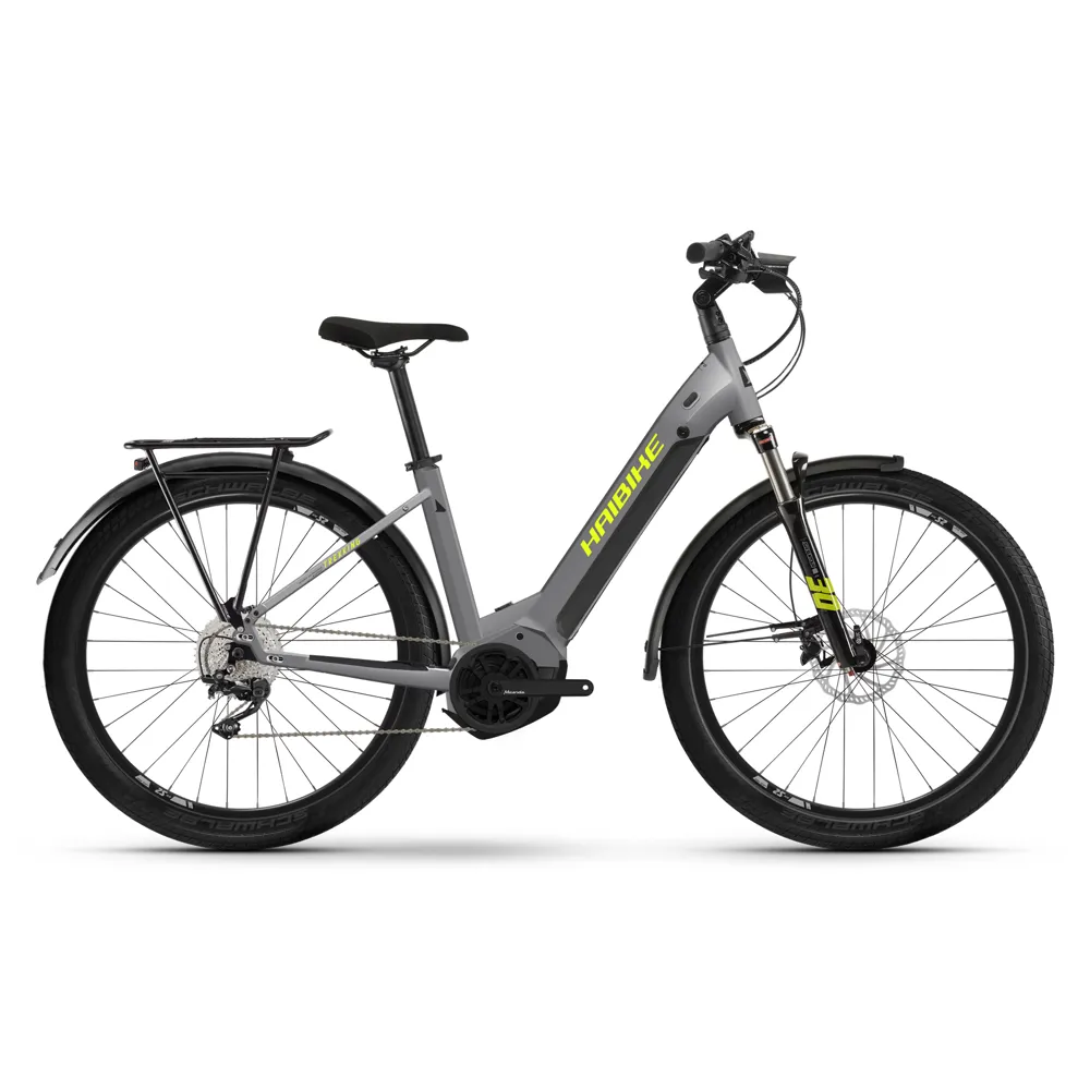 Haibike Trekking 6 Low 630Wh Hybrid electric bike, photo from Leisure Lakes Bikes