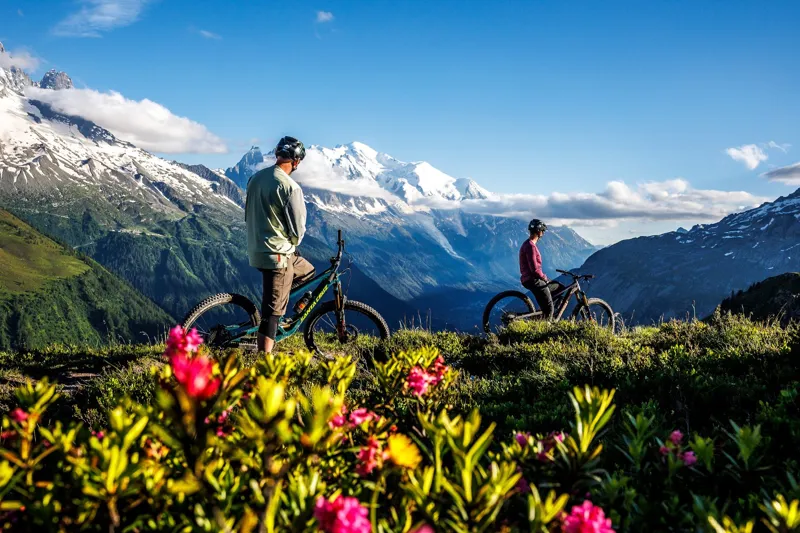 Santa Cruz Hightower CC X0 AXS RSV Mountain Bike 2025 Gloss Day Green-4