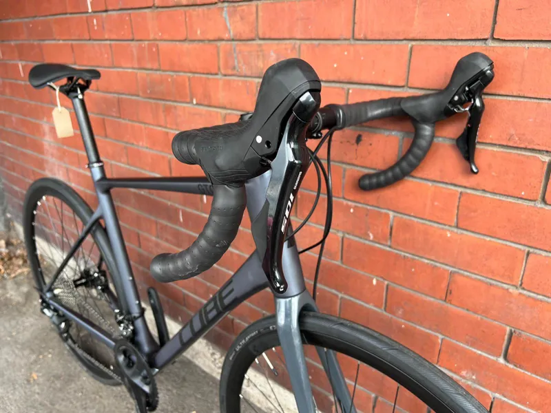 Cube Attain SL GTC 105 Custom Road Bike 2022 58cm-1