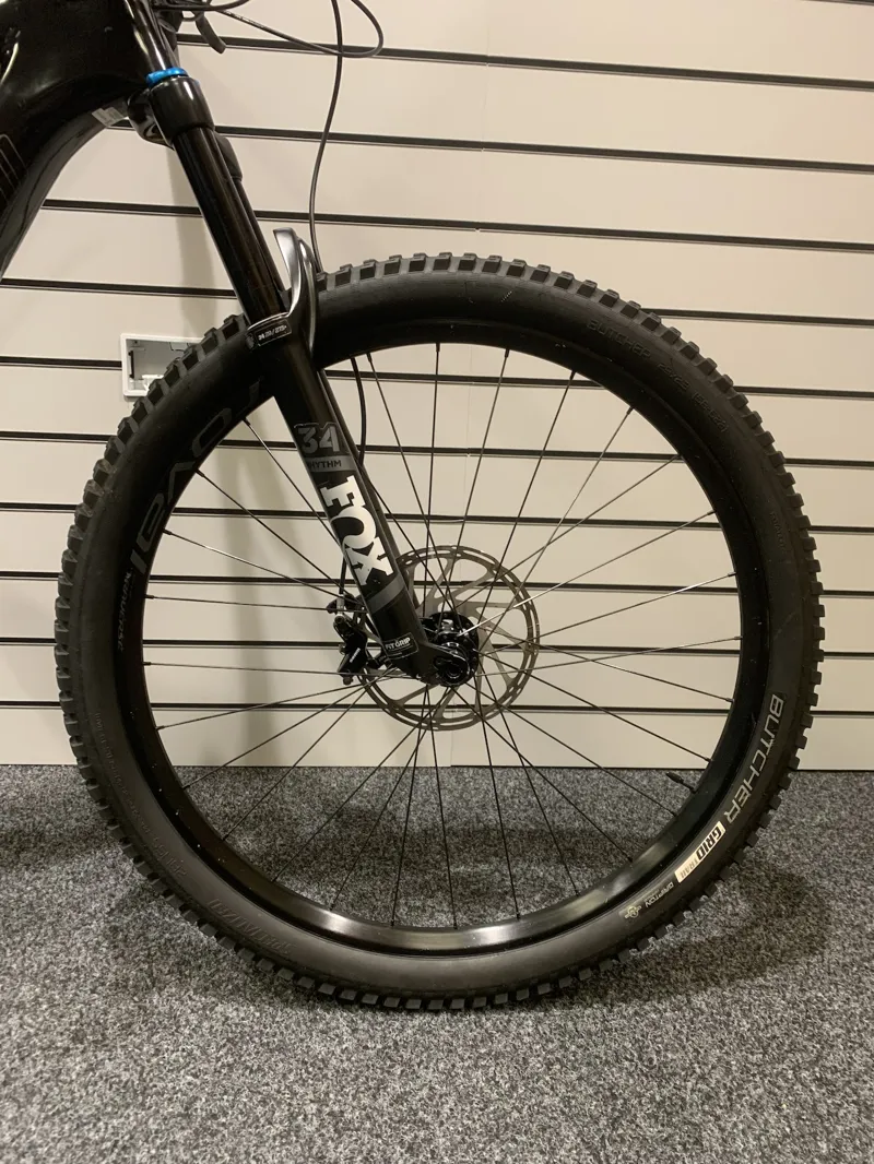 2nd Hand Specialized Levo SL Electric Bike Large 2021 Tarmac Black/gold-1