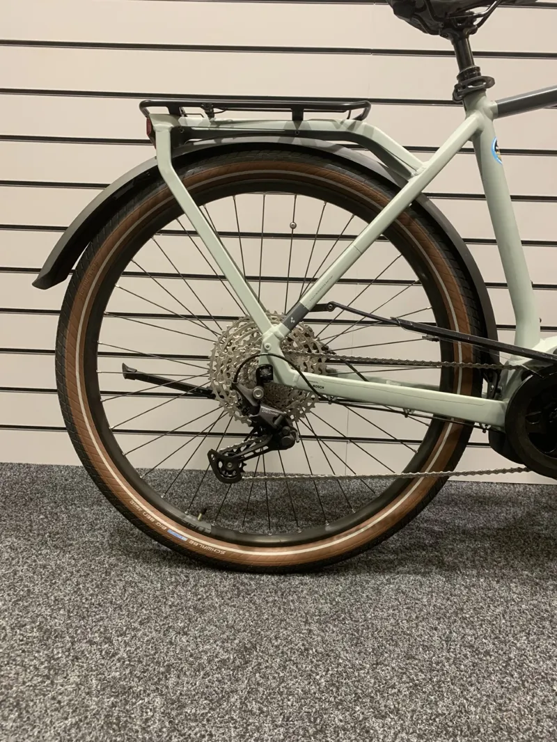 EX Display Cube Touring Hybrid Pro 625 Large Electric Bike 2022 Lunar/Grey-2