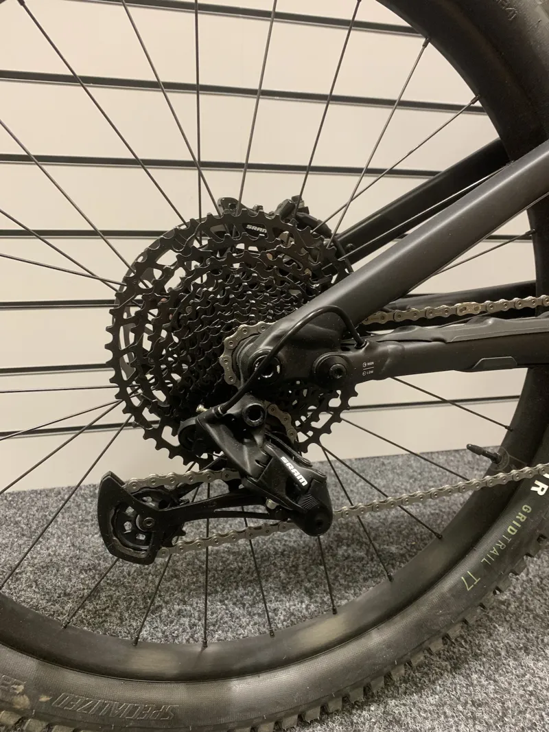 Ex Display Specialized Levo Alloy S3 Electric Bike 2022 Black/Light Silver/Black-3