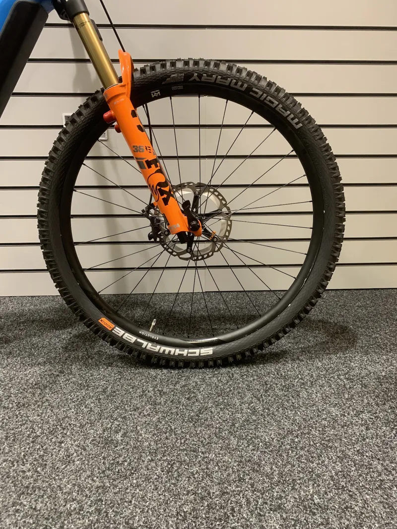 Ex Display Cube Stereo Hybrid 140 HPC 750 Medium Electric Bike 2023 Action Team-1