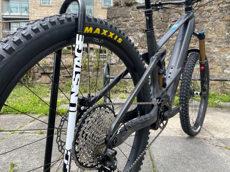 Orbea Wild M10 Custom Electric Mountain Bike Large 2023 Raw Carbon/Black-3