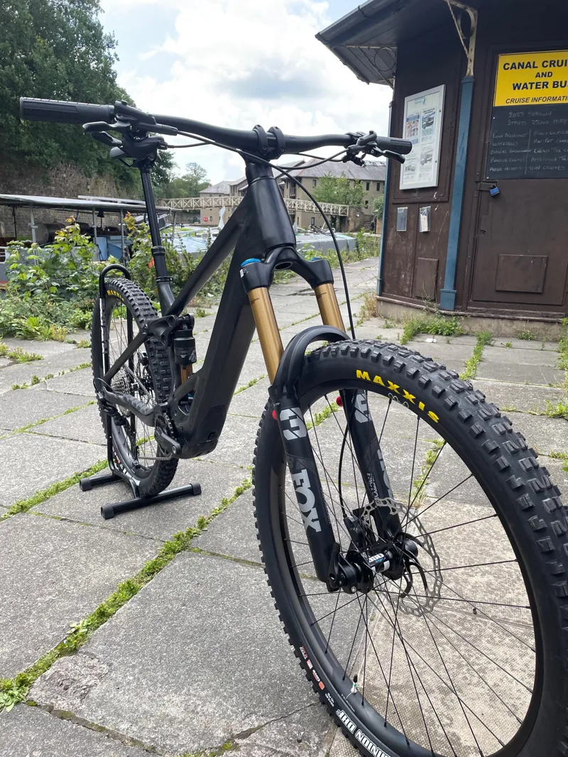 Orbea Wild M10 Custom Electric Mountain Bike Large 2023 Raw Carbon/Black-2