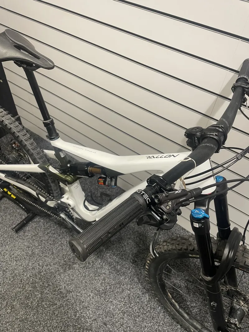 Ex Demo Orbea Rallon M10 Medium Mountain Bike 2022 Custom-7