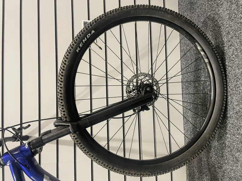 Ex Demo 22 Orbea Onna 10 29er Large Mountain Bike 2022 Blue-3