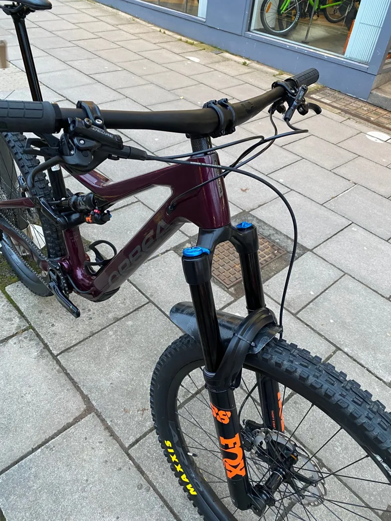 EX DEMO Orbea Rallon M20 XL Mountain Bike Metallic Mulberry-1