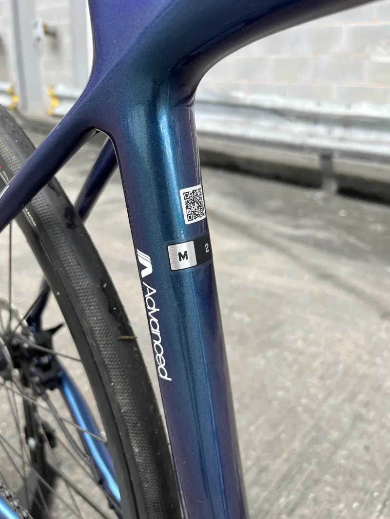 2nd Hand Liv Defy Medium Road Bike 2018 Blue/White-3