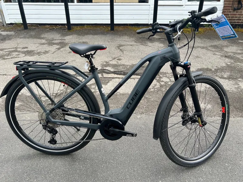 2ndHand Cube Touring Hybrid EXC 500 Trapeze Small 2022 Grey/Red-2