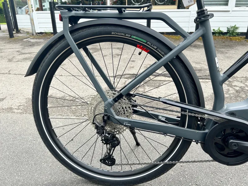 2ndHand Cube Touring Hybrid EXC 500 Trapeze Small 2022 Grey/Red-3