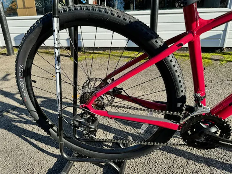 Ex Display Trek Marlin 4 M/L Mountain Bike 2022 Magenta-3