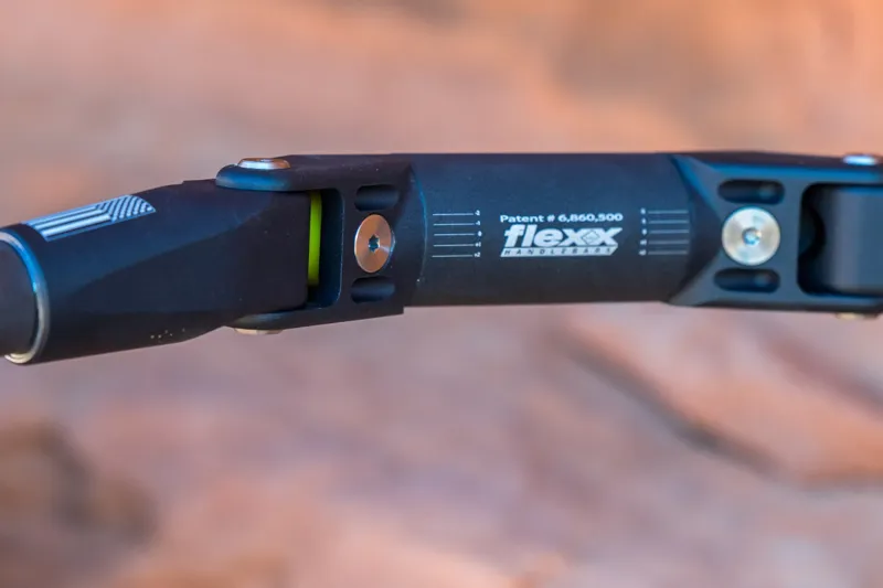 Fasst Company Flexx DH Alloy Suspension Handlebar Black-2