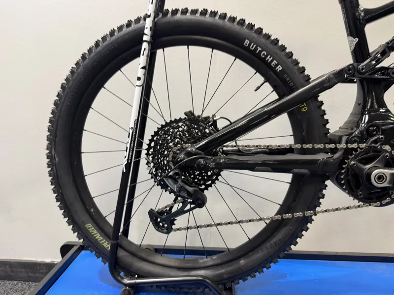 Ex Demo Specialized Levo Comp Alloy S4 Electric Bike 2023 Black/Dove Grey/Black-1