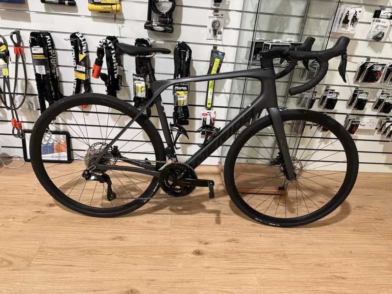 Ex Display Merida Scultura Endurance 6000 Medium Road Bike 2025 Silver/Black