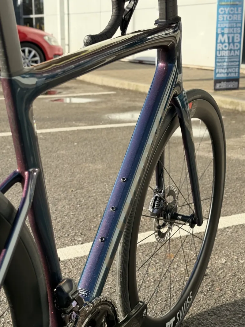 Custom Specialized S-Works Tarmac SL8 56cm Road Bike 2025 Gloss Red To Black Pearl-2