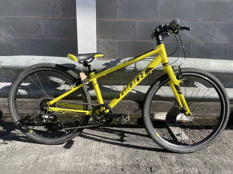 2nd Hand Giant ARX 24in Kids Bike Yellow-3