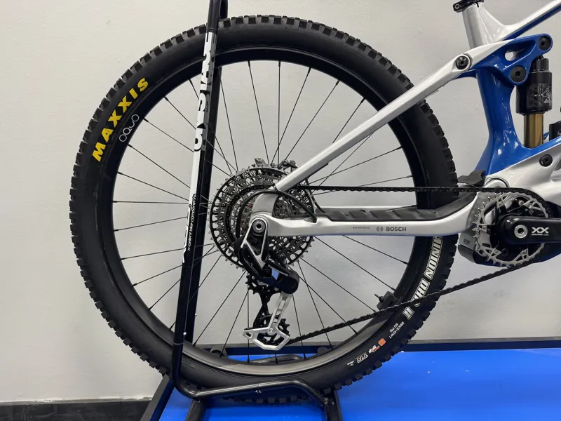 EX DEMO Orbea Wild M-LTD Medium Electric Bike 2025 Custom-3