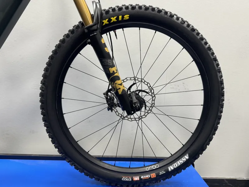 EX DEMO 25 Orbea Wild M-Team Large Electric Bike 2025 Green/Carbon-1