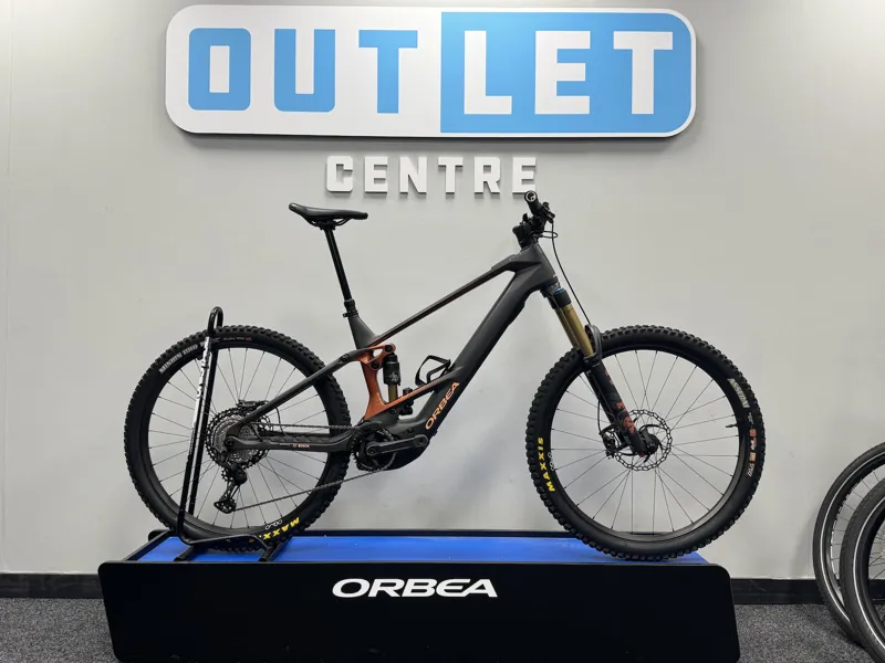 EX DEMO Orbea Wild M-Team XL Electric Bike 2025 Black/Red