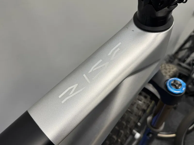 Ex Display Orbea Rise LT M-Team Custom Large Electric Bike 2025 Silver-4