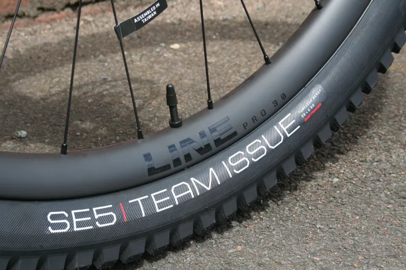 Trek Slash 9.9 XX1 Flight Attendant Project 1 Medium/Large Mountain Bike 2022 Icon-8