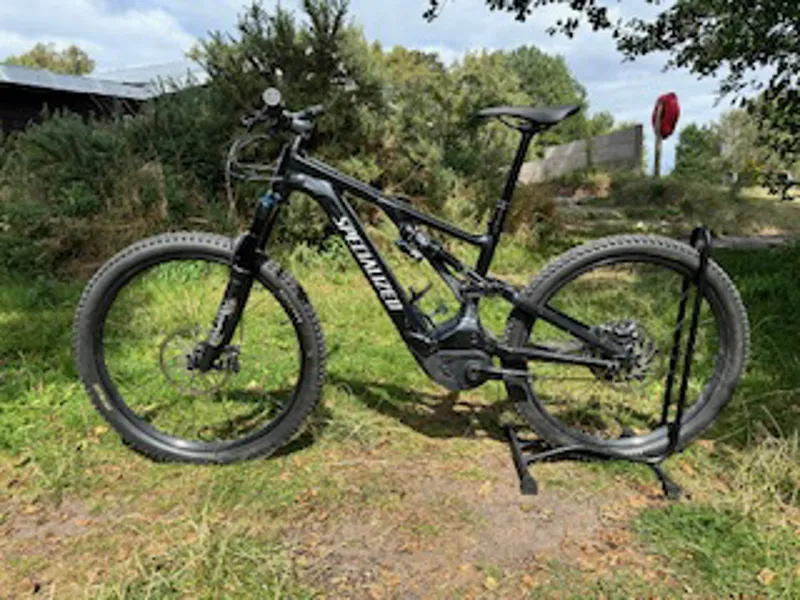 2nd Hand Specialized Levo Comp Alloy Electric Bike 2022 Black/Dove Grey-4