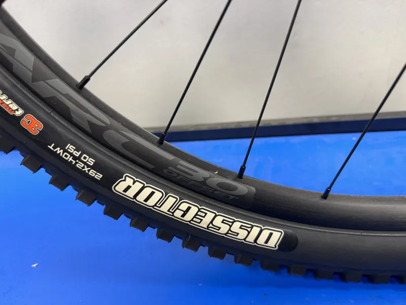 Ex Display Santa Cruz Tallboy X0 AXS Large Mountain Bike 2024 Gloss Melon-2