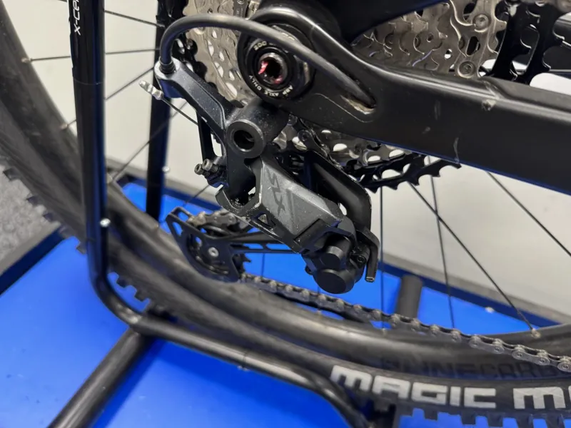 2nd Hand Trek Remedy 9.8 27.5 19.5 Mountain Bike 2019 Matte Gravel-6