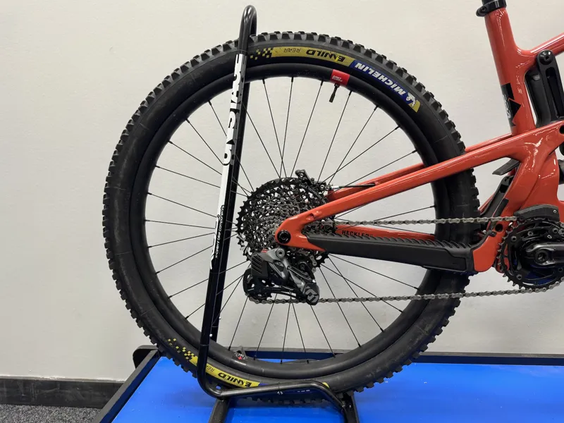 2nd Hand Santa Cruz Heckler CC X01 AXS RSV XL Electric Bike Gloss Heirloom Red-3