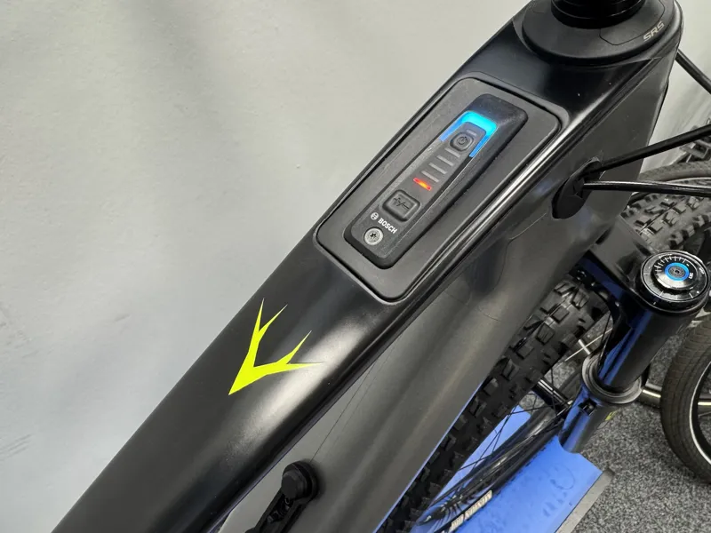 EX DEMO Whyte E-Lyte 150 RSX Large Electric Bike 2024 Gloss Silver/UD Carbon-4